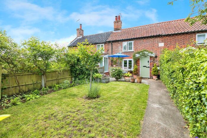2 Bedroom Terraced House For Sale In Station Road, Geldeston, Beccles, Norfolk, NR34