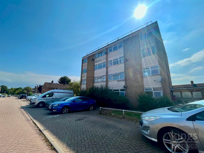 1 Bedroom Apartment To Rent In Nicholls Field, Harlow, CM18