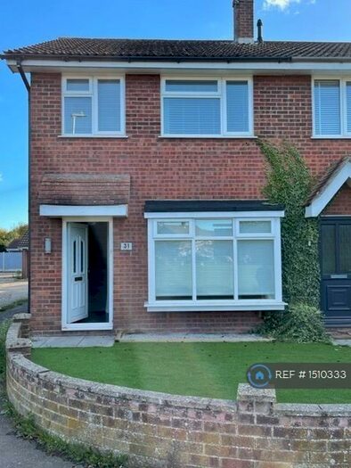 3 Bedroom Semi-Detached House To Rent In Colchester, Colchester, CO3