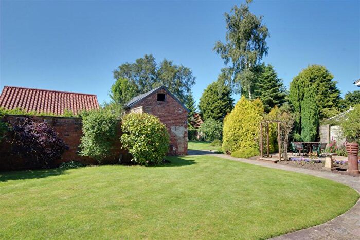 6 Bedroom Link Detached House For Sale In Westgate, North Cave, HU15