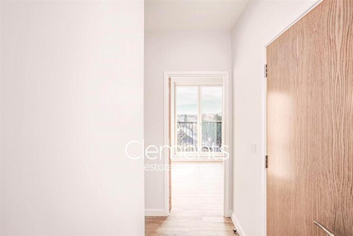 2 Bedroom Apartment To Rent In Bryanston Ct, Hemel Hempstead, HP2