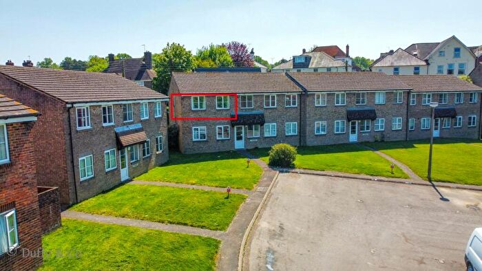 1 Bedroom Flat To Rent In Gordon Close, Haywards Heath, West Sussex, RH16