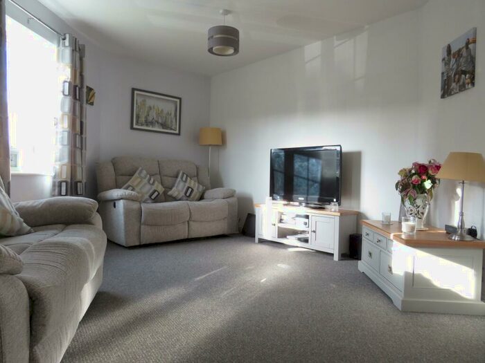 2 Bedroom Flat To Rent In Dartmoor View, Pilmere, Saltash, PL12