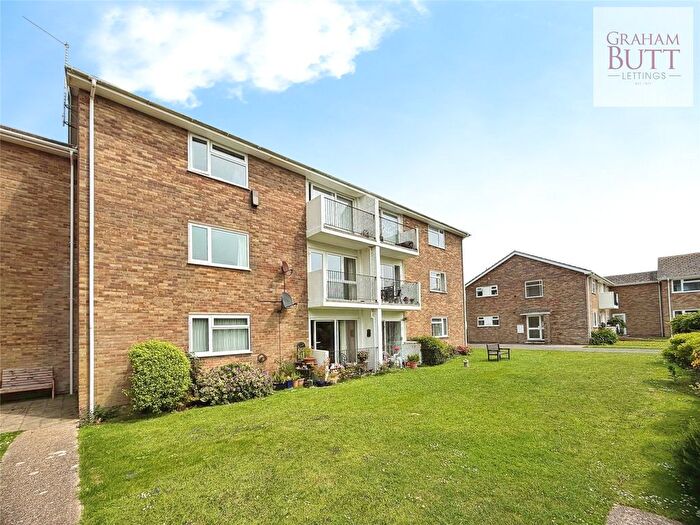 2 Bedroom Flat To Rent In Harsfold Close, Rustington, Littlehampton, West Sussex, BN16