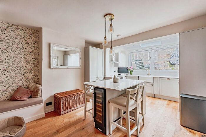 2 Bedroom End Terrace House For Sale In Outwood Lane, Bletchingley, Redhill, RH1