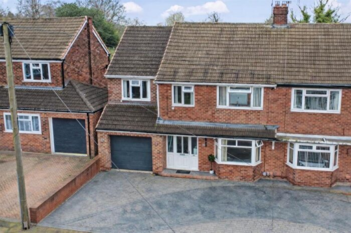 5 Bedroom Semi Detached House For Sale In Briar Close, Borrowash, DE72