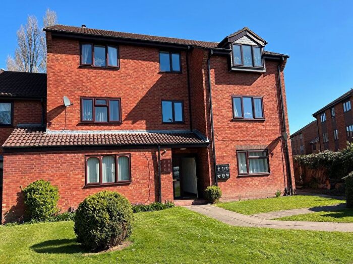 1 Bedroom Flat To Rent In Circuit Close, Willenhall, WV13