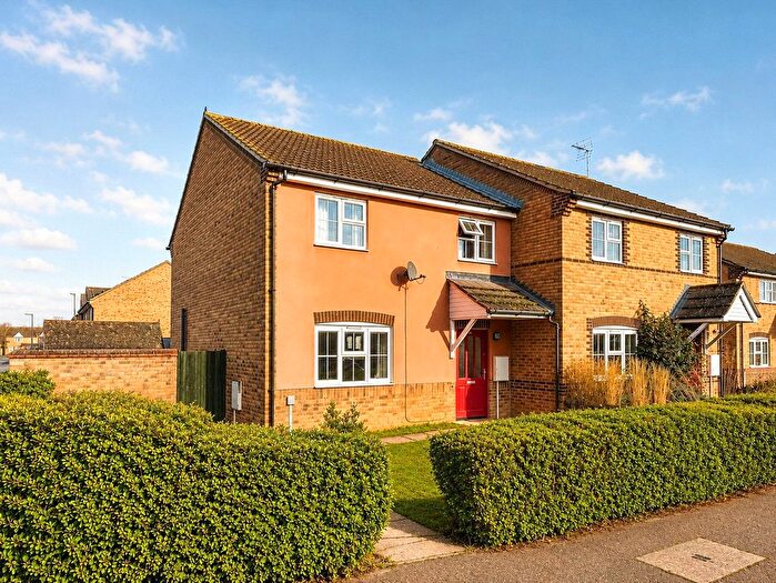 3 Bedroom Semi-Detached House For Sale In Stanley Webb Close, Sawston, Cambridge, CB22