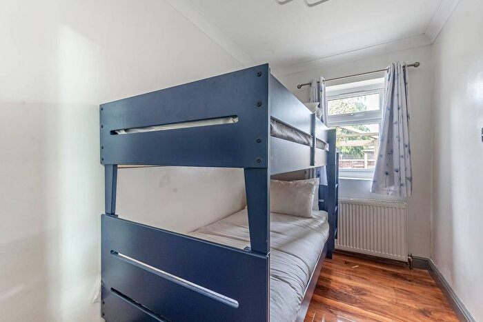 3 Bedroom Maisonette To Rent In Harrow View, Harrow On The Hill, Harrow, HA1