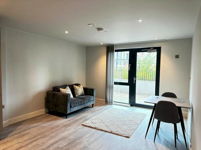 1 Bedroom Flat To Rent In Broad Street, Birmingham, B15