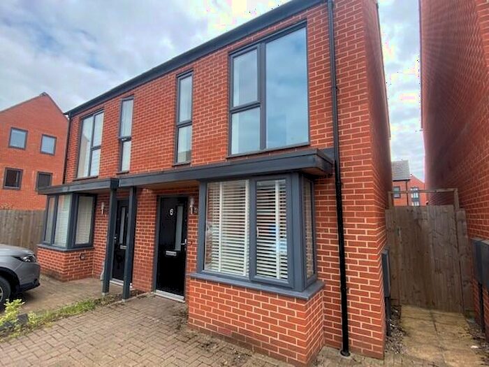 2 Bedroom House To Rent In Spey Drive, Derby, DE22