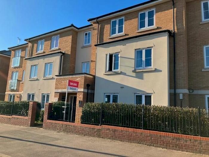2 Bedroom Flat To Rent In Aylesbury Street, Milton Keynes, MK2