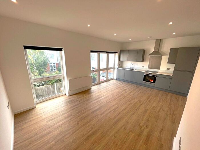 1 Bedroom Flat To Rent In Parish Lane, London, SE20