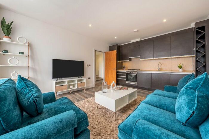 1 Bedroom Flat To Rent In Manor Park Road, London, NW10