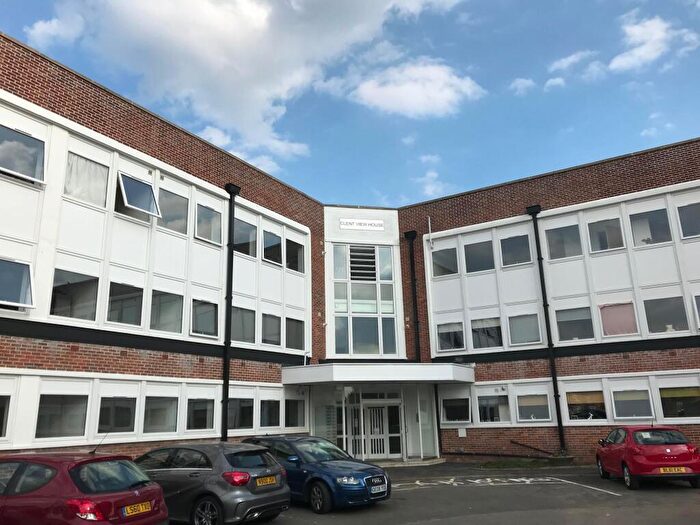 2 Bedroom Apartment To Rent In Goodrich Mews, Dudley, DY3