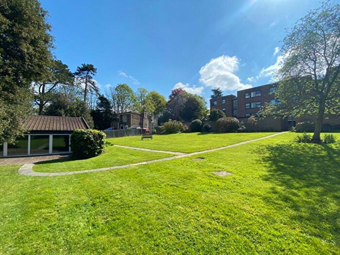 1 Bedroom Flat To Rent In Sneyd Park, Goodeve Park, BS9