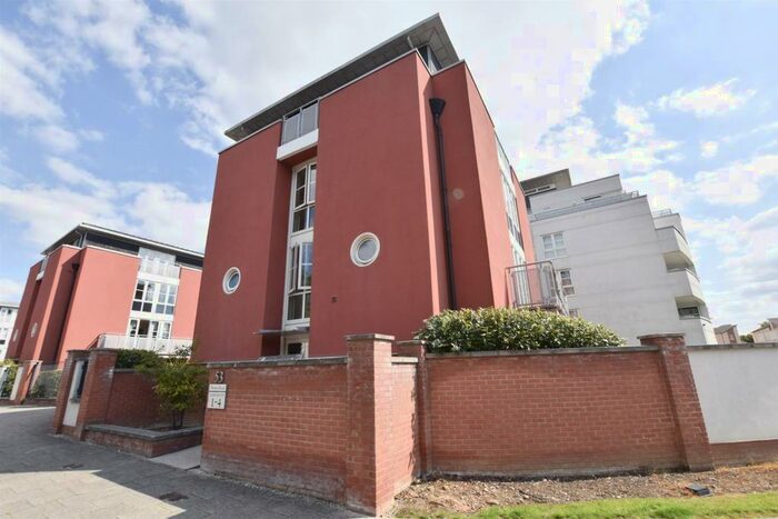2 Bedroom Apartment To Rent In Watkin Road, Leicester, LE2
