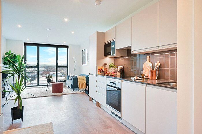 Studio To Rent In Uncle Leeds, Whitehall, LS12