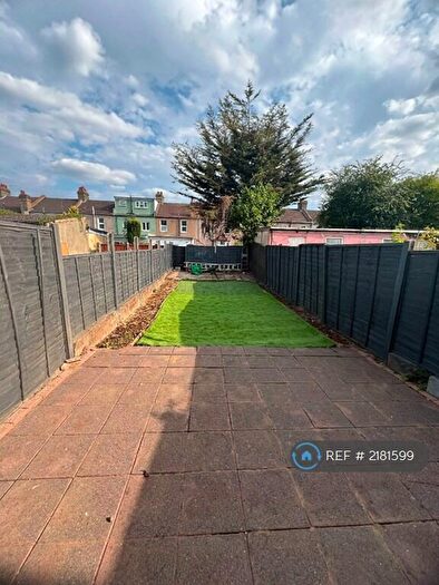 3 Bedroom Terraced House To Rent In North Road, Ilford, IG3