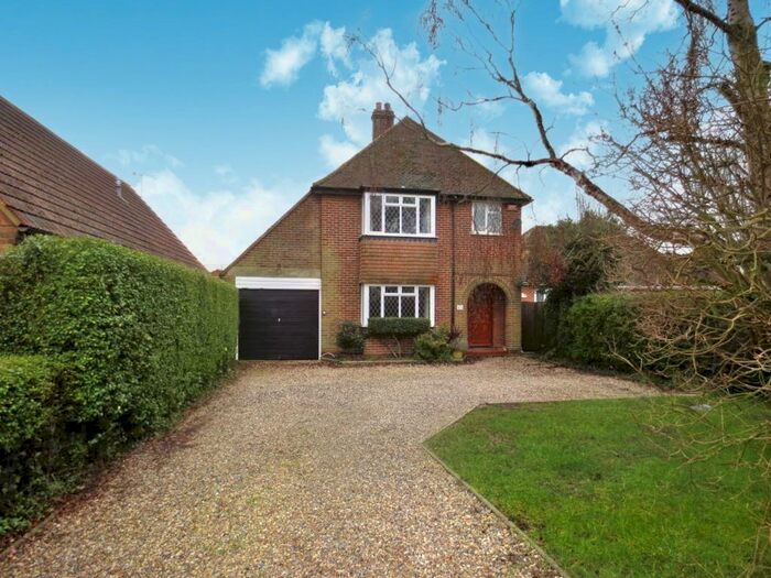 3 Bedroom Detached House To Rent In Blean Common, Blean, CT2