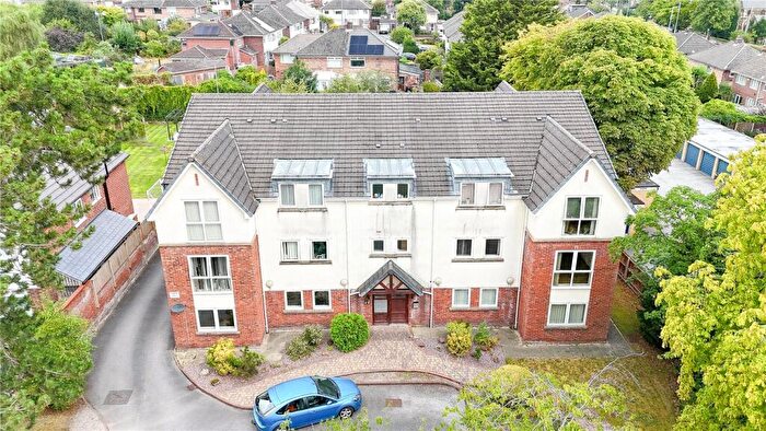 2 Bedroom Flat For Sale In Well Lane, Higher Bebington, Wirral, CH63