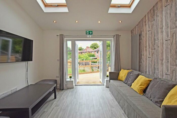 6 Bedroom House To Rent In Pelham Crescent, Beeston, NG9