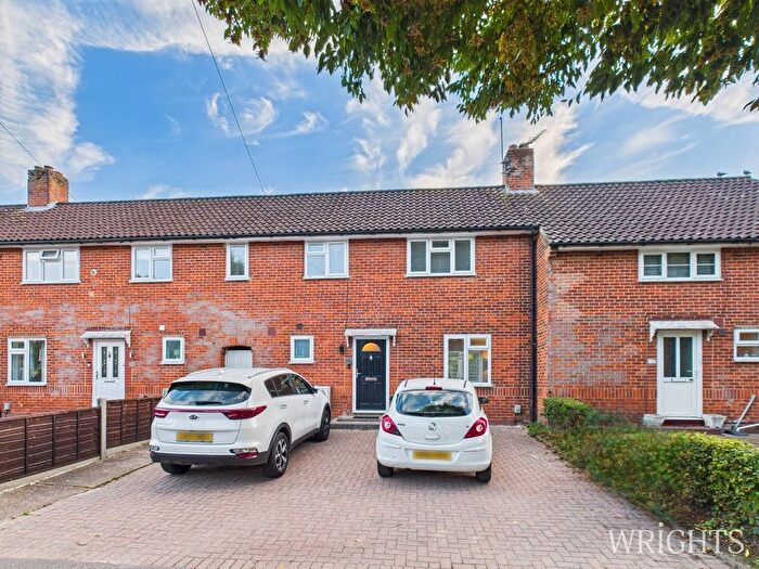3 Bedroom Terraced House For Sale In Knella Road, Welwyn Garden City, AL7