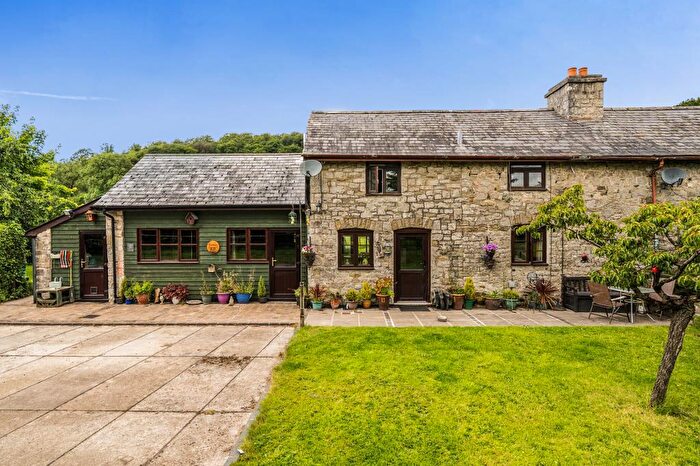 4 Bedroom Semi Detached House For Sale In Burlingjobb, Presteigne, Powys, LD8