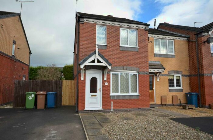 2 Bedroom Town House To Rent In Saxifrage Drive, Stone, ST15