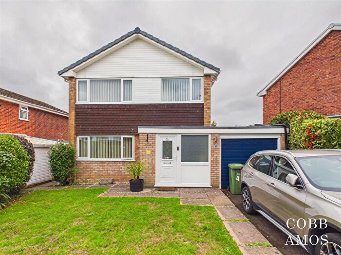 3 Bedroom Detached House For Sale In Buckfield Road, Leominster, HR6