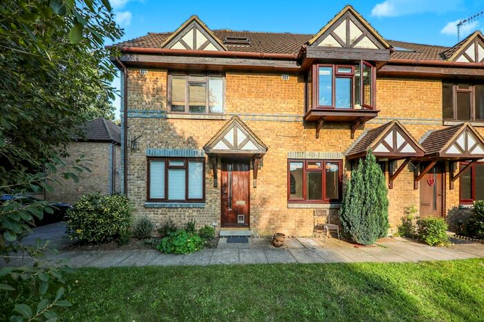 1 Bedroom Flat To Rent In Dairymans Walk, Burpham, Guildford GU4