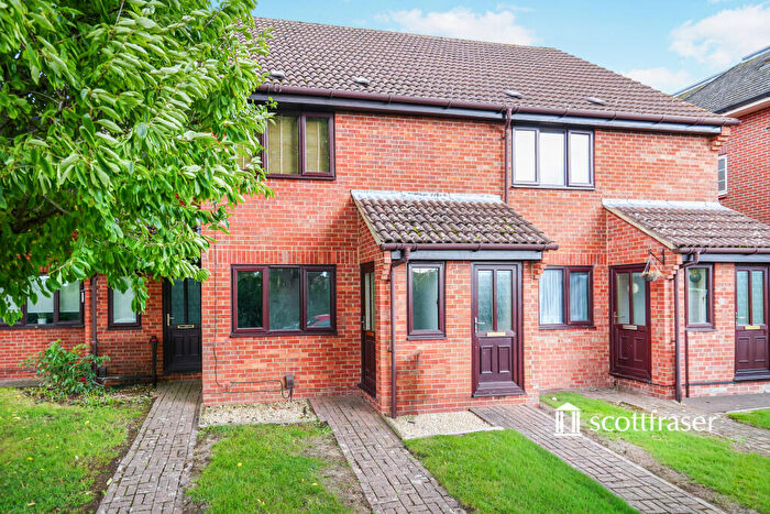 1 Bedroom Apartment To Rent In Maple Court, Kidlington, OX5