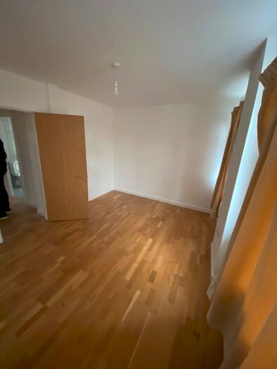 1 Bedroom Flat To Rent In Belton Road, London E7