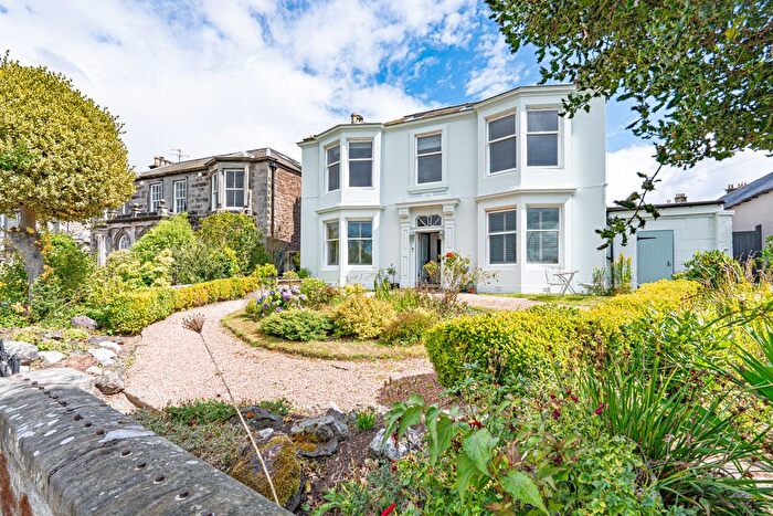 3 Bedroom Flat For Sale In Tay Street, Newport On Tay, DD6