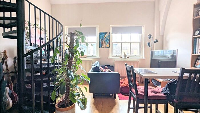 1 Bedroom Flat To Rent In Eburne Road, Tufnell Park, London, N7