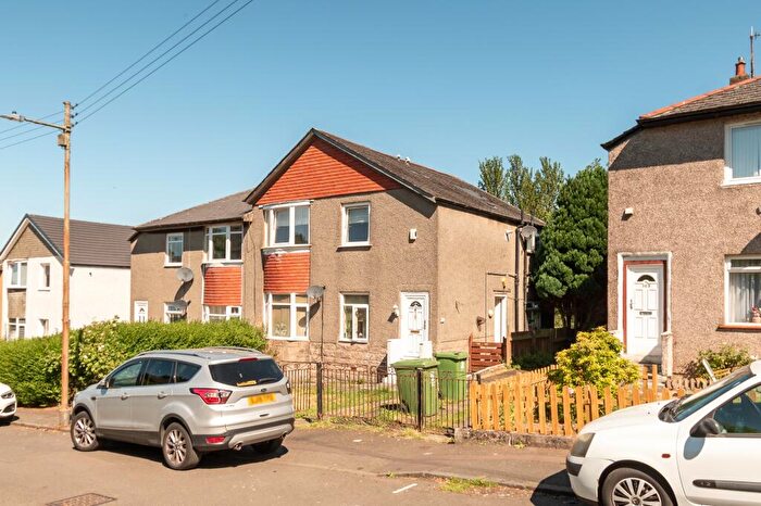 2 Bedroom Flat To Rent In Croftwood Avenue, Croftfoot, Glasgow, G44