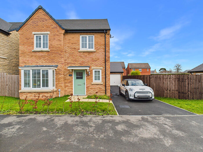 4 Bedroom Detached House For Sale In Lapwing Avenue, Longridge, PR3