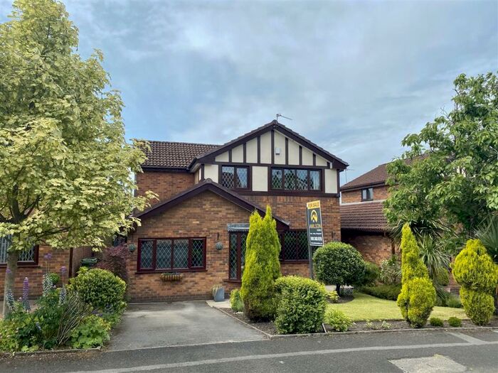 Houses for sale & to rent in OL6 9AD, Lily Lanes, Ashton Hurst Ashton