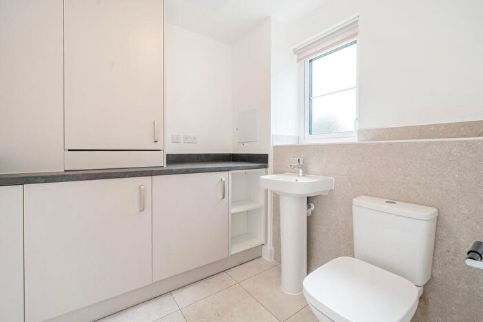 3 Bedroom House To Rent In Throwster Drive, Sudbury, CO10