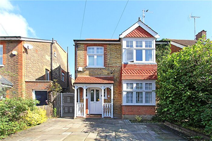 4 Bedroom Detached House To Rent In Spencer Road, Raynes Park, SW20