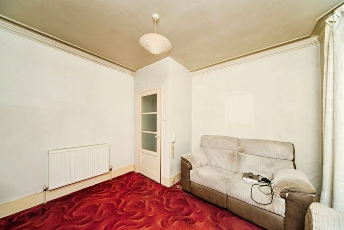 1 Bedroom Flat For Sale In Cornwall Road, Bexhill-On-Sea, TN39