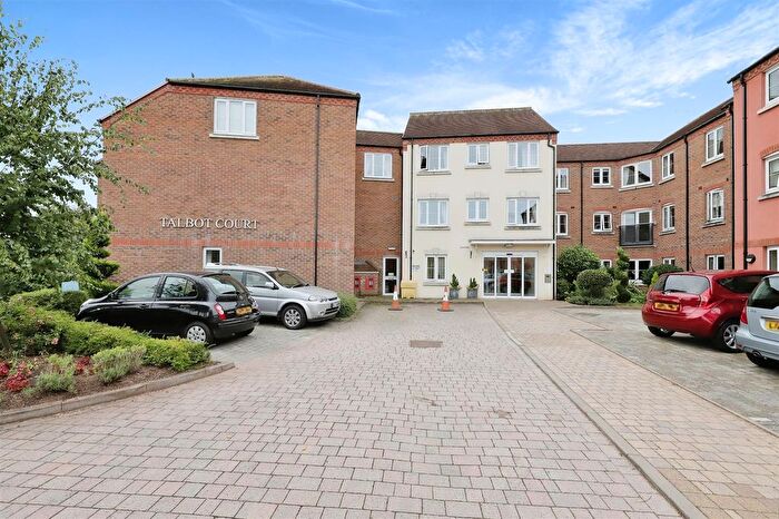 1 Bedroom Flat For Sale In Talbot Court, Salop Street, Bridgnorth, Shropshire, WV16