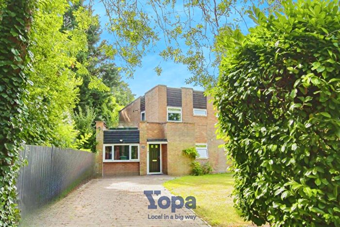 2 Bedroom End Of Terrace House For Sale In Greenlands, Cambridge, CB2