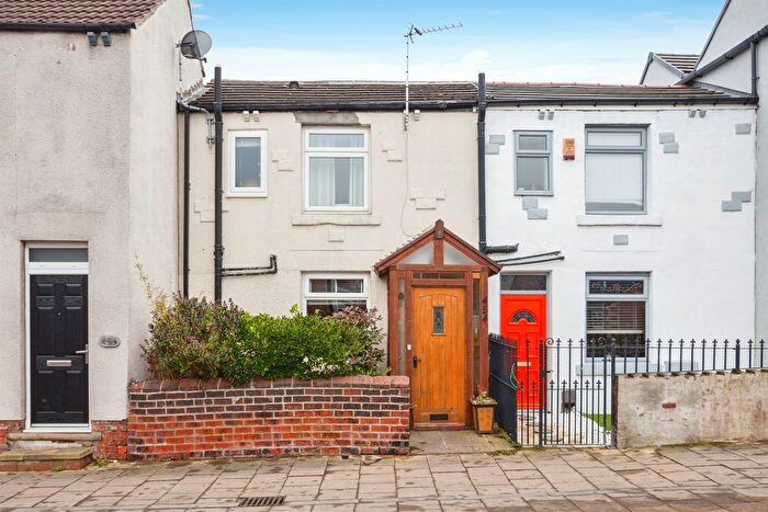 2 Bedroom Property For Sale In Leeds Road, Wakefield, WF1