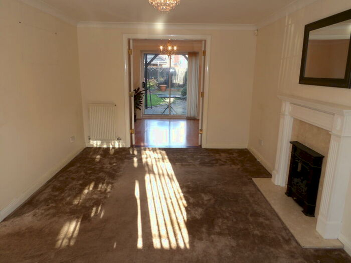 4 Bedroom Detached House To Rent In Templebell Close, Derby, DE23