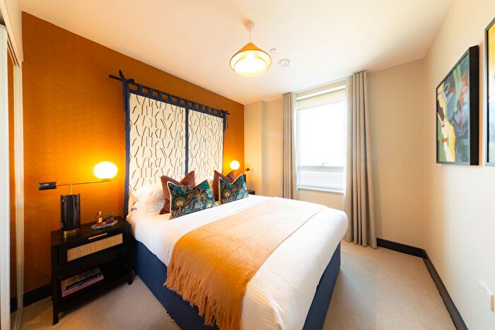 1 Bedroom Flat For Sale In Old Kent Road, London, SE15