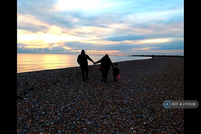 1 Bedroom Bungalow To Rent In Riverside, Littlehampton, BN17