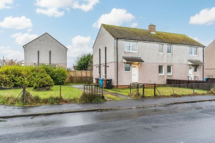 3 Bedroom Semi-Detached House For Sale In Chapelton Drive, West Calder, West Lothian, EH55