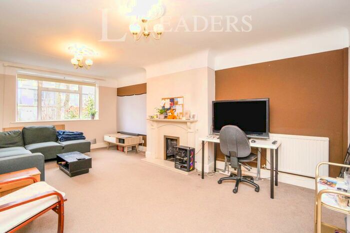 2 Bedroom Apartment To Rent In Parkway, Dee Hills Park, CH3