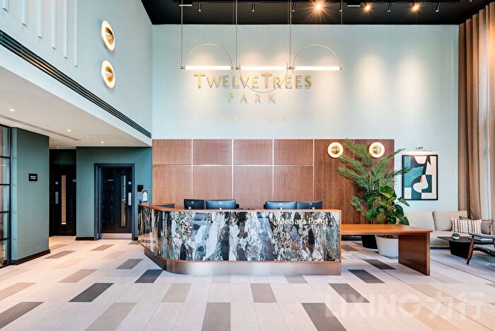 3 Bedroom Flat To Rent In Menara Point, Twlevetrees Park, E16